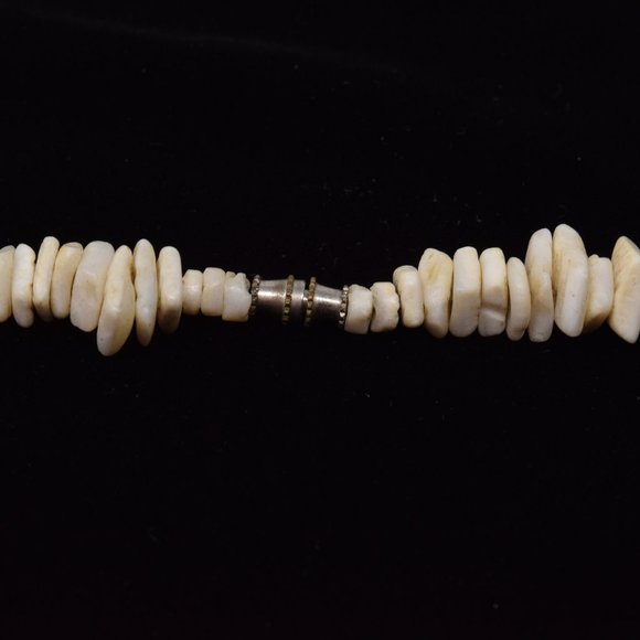 Vintage Puka Shell Necklace 17.75" Choker Beach Casual Island Surf Hippie Boho - Picture 6 of 7